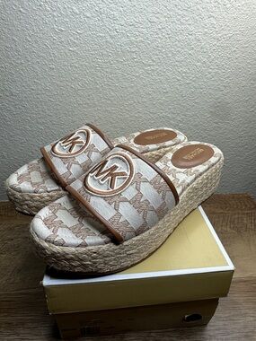 Michael Kors Sadler Tan & Cream MK Logo Espadrille Platform Slides